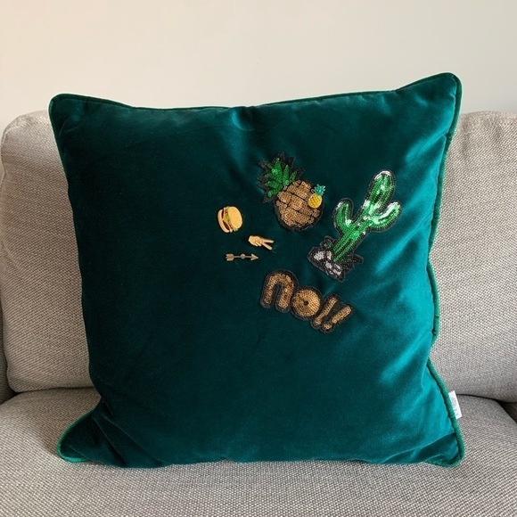 Green Velvet Pillow (one) - Picture 2 of 5